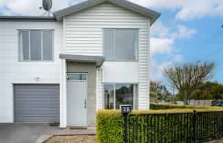 2B Yorkshire Road, Silverdale