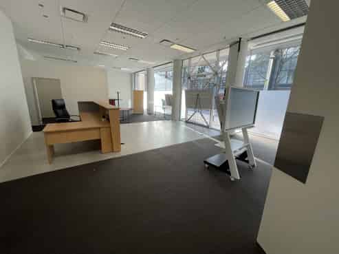 Showroom, Retail, or Office Space - 272sqm