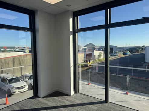 Brand new turn-key office with high spec fitout