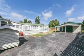 13 Preston Avenue, Mount Albert