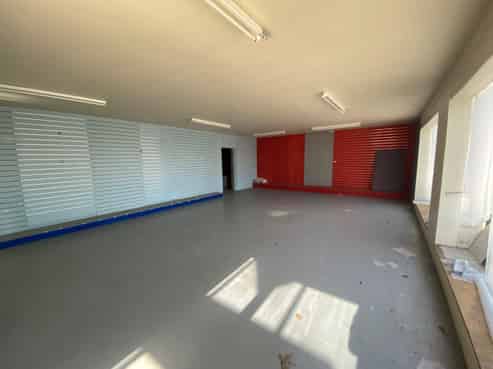 Showroom facing State Highway 1