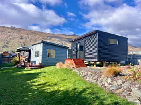 51 Oxford Street, Kingston