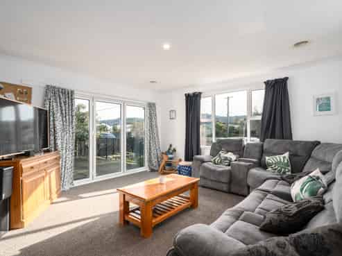 77 Miro Street, Trentham