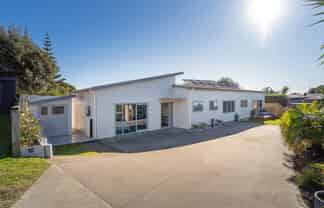 10 Oceanair Drive, Pauanui