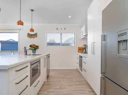 10 Oceanair Drive, Pauanui