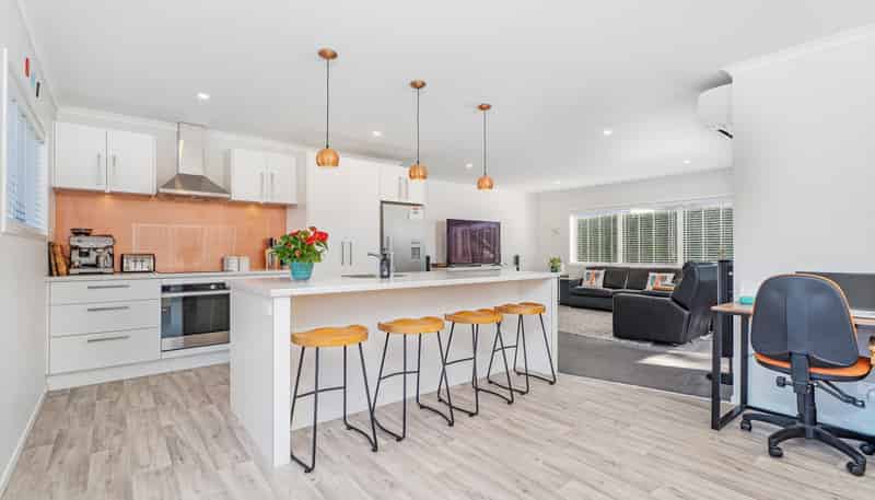 10 Oceanair Drive, Pauanui