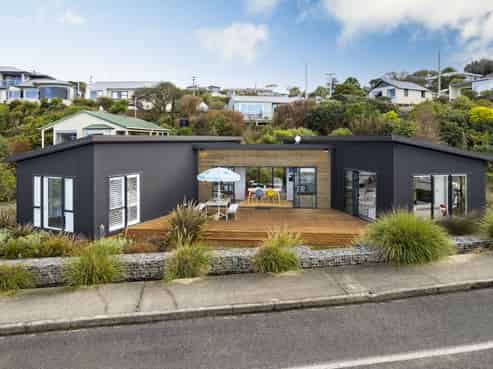 46 Esplanade, Kaka Point