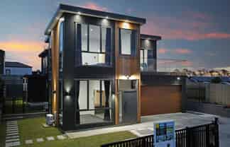 32 Tahuna Minhinnick Drive, Glenbrook