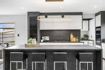 32 Tahuna Minhinnick Drive, Glenbrook