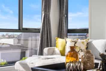 32 Tahuna Minhinnick Drive, Glenbrook