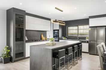 32 Tahuna Minhinnick Drive, Glenbrook