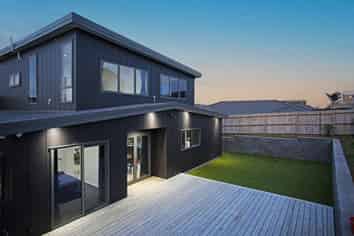 32 Tahuna Minhinnick Drive, Glenbrook