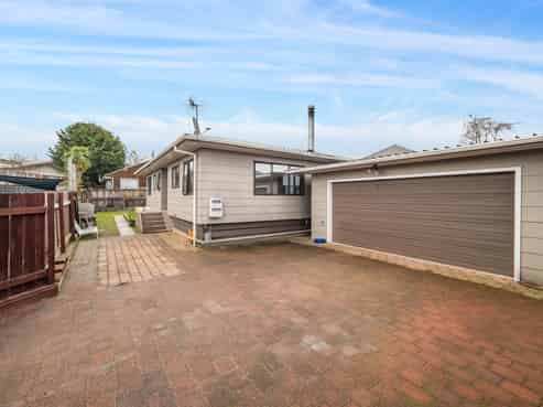 293B Sunset Road, Sunnybrook