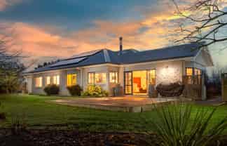 15 Campbell Drive, Martinborough