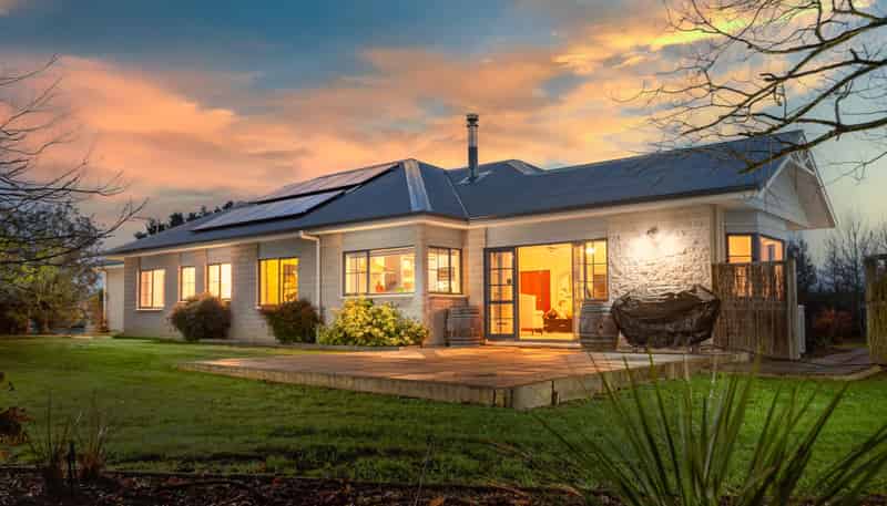15 Campbell Drive, Martinborough