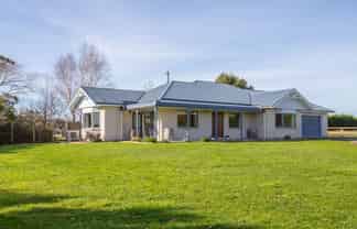 15 Campbell Drive, Martinborough