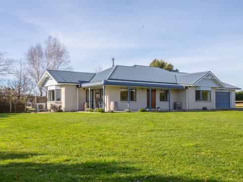 15 Campbell Drive, Martinborough