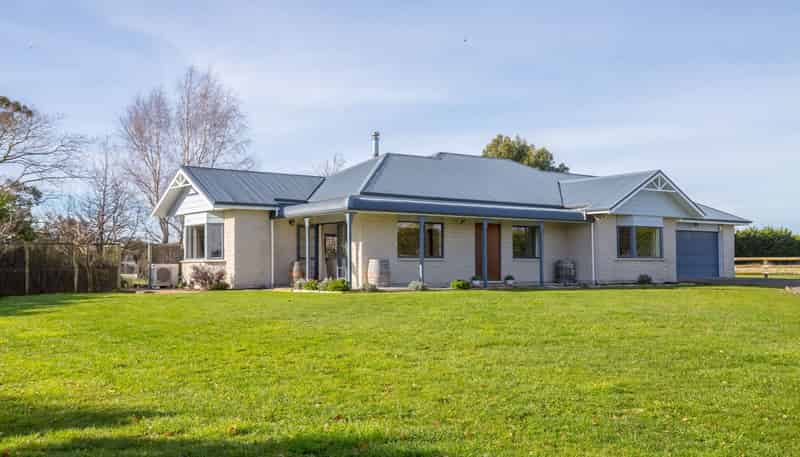 15 Campbell Drive, Martinborough