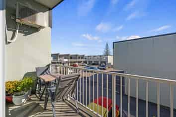 21/60 Parton Road, Papamoa