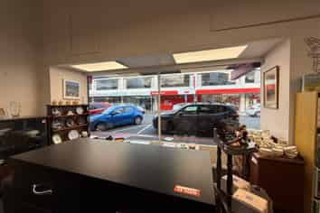 Proiminent Corner Site