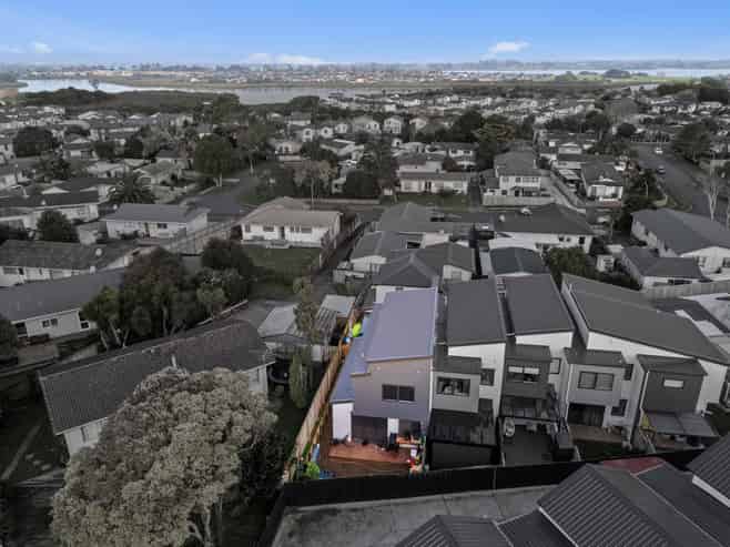 5/10 Becker Drive, Weymouth