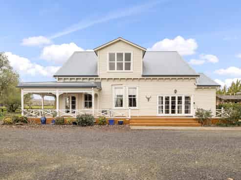 2179 State Highway 16, Helensville