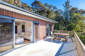 49 Te Toki Road, Ostend