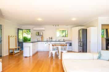 49 Te Toki Road, Ostend