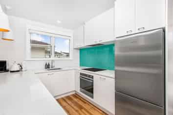 11 Windrush Close, Mangere