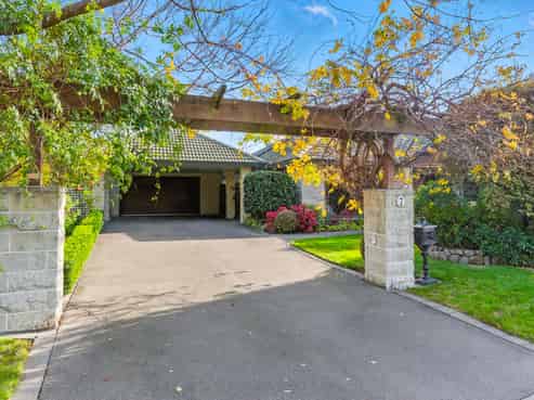 7 Maple Lane, Waikanae