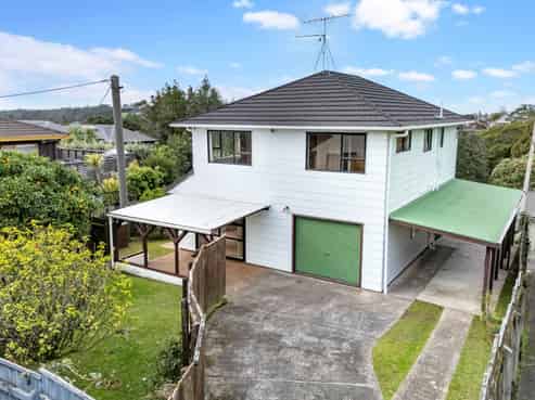 2/27 Verbena Road, Birkdale