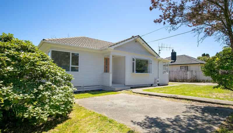 140 Main Road, Wainuiomata