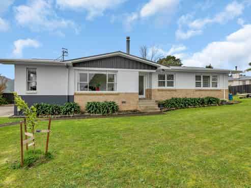31 Eden Terrace, Kamo