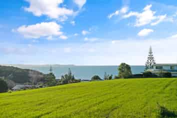 81 Stratford Drive, Cable Bay