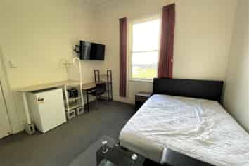Room 2/148 London Street, Dunedin Central