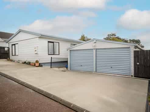 13B Madigan Place, Glendene