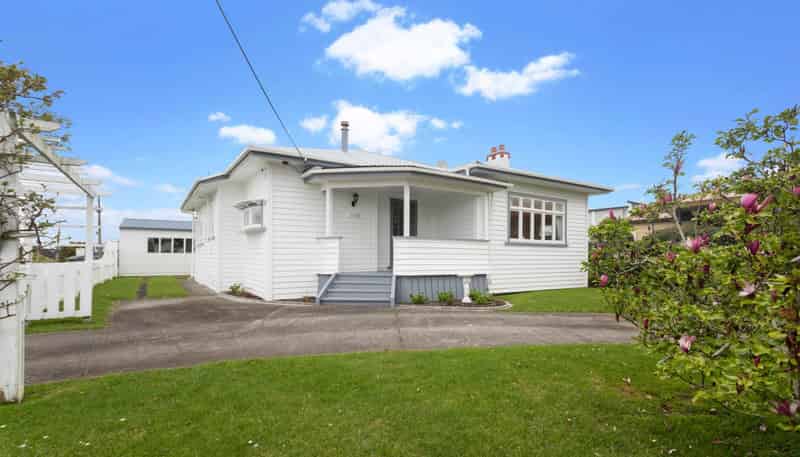 106 Astley Avenue, New Lynn