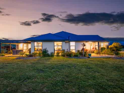 57 Golden Road, Alexandra