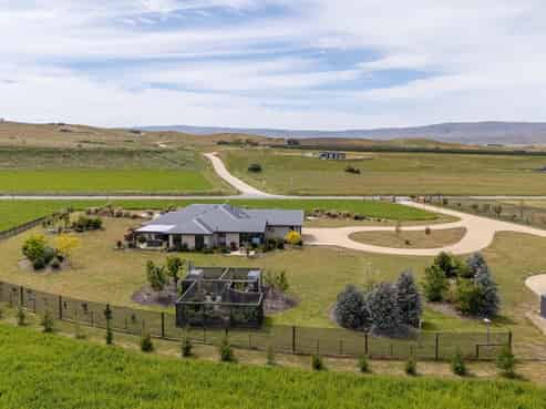 57 Golden Road, Alexandra