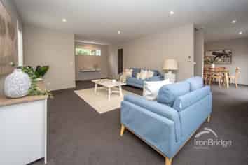 21B Dickens Street, Addington