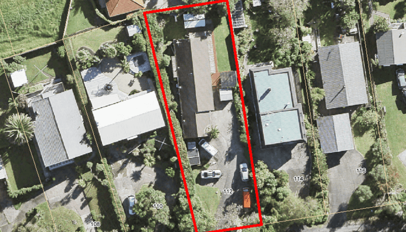 112 Whangaparaoa Road, Red Beach