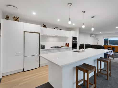 92 Smart Road, Glen Avon