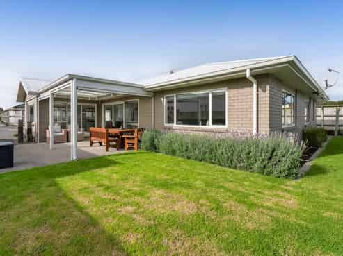 92 Smart Road, Glen Avon