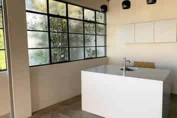KINGSLAND CHARACTER OFFICE
