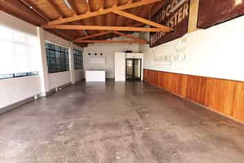KINGSLAND CHARACTER OFFICE
