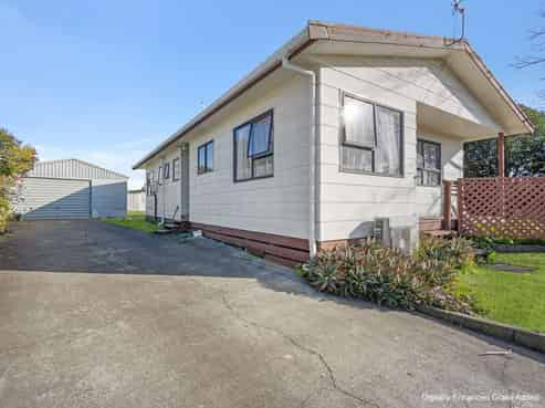 255 Flaxmere Avenue, Flaxmere