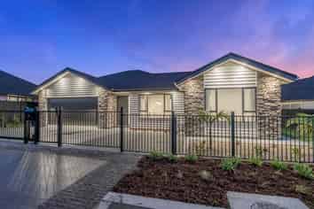 4 Houpuni Road, Milldale