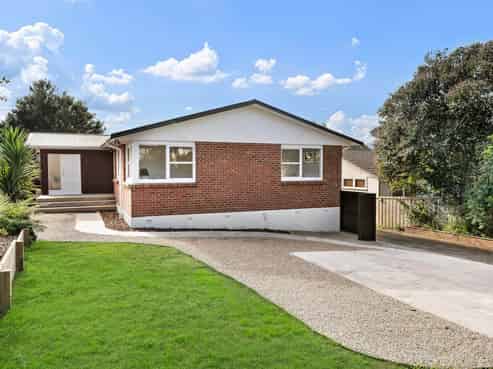 8 Aplin Place, Birkdale