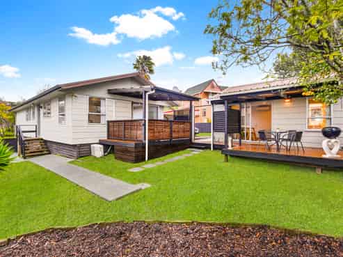 12 Aspiring Avenue, Clover Park