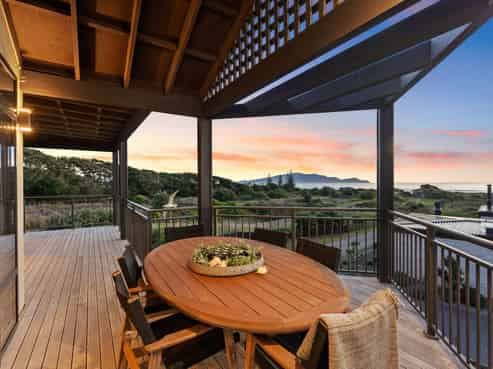 8 Beachview Grove, Peka Peka